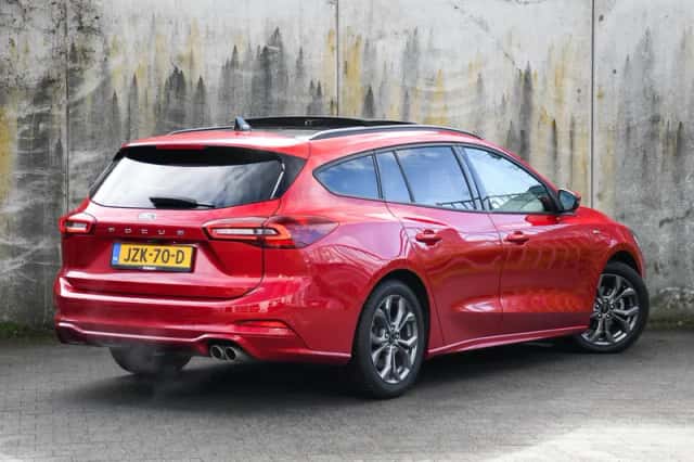 Ford Focus (2024) thumbnail 6