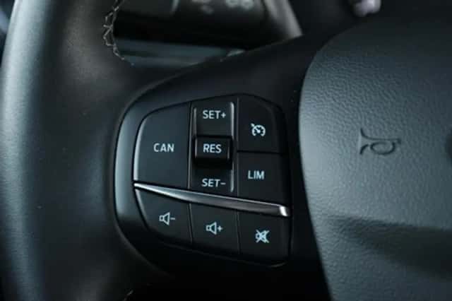 Ford Fiesta (2023) thumbnail 23