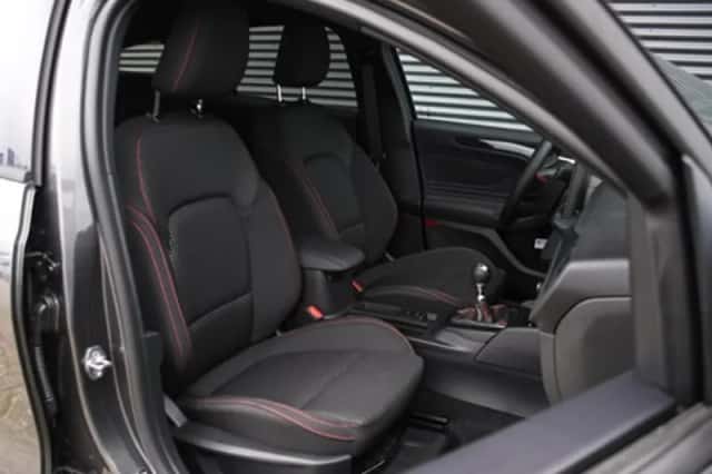 Ford Focus (2024) thumbnail 11