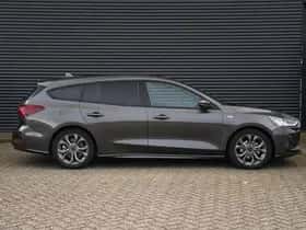Ford Focus (2024) thumbnail 3