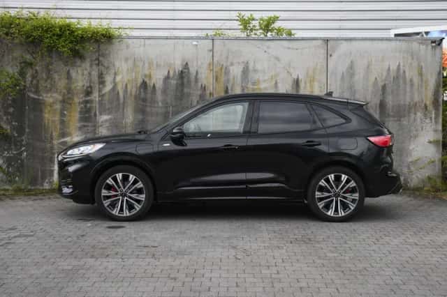 Ford Kuga (2024) thumbnail 3