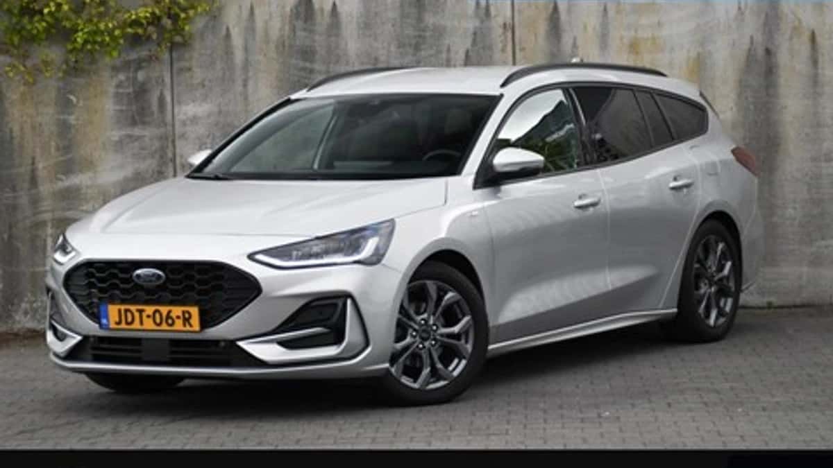 Ford Focus (2023) — foto 1