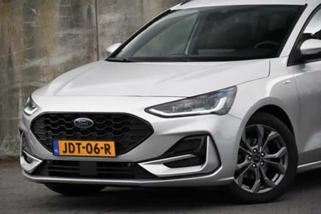 Ford Focus (2023) thumbnail 2