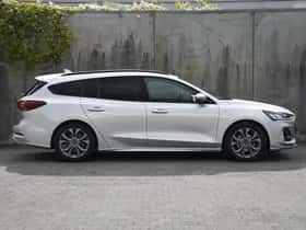 Ford Focus (2023) thumbnail 4
