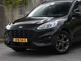 Ford Kuga (2022) thumbnail 2