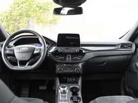 Ford Kuga (2022) thumbnail 15