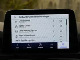 Ford Kuga (2022) thumbnail 23