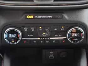 Ford Kuga (2022) thumbnail 25