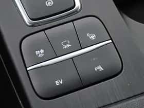 Ford Kuga (2022) thumbnail 29