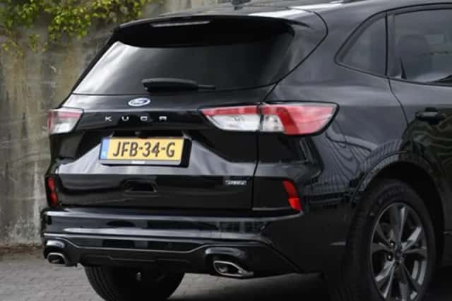 Ford Kuga (2022) thumbnail 6