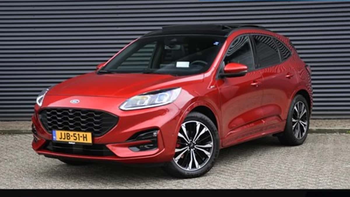 Ford Kuga (2024) — foto 1