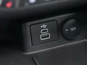 Ford Kuga (2024) thumbnail 30