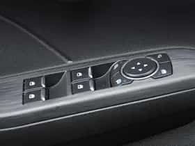 Ford Kuga (2024) thumbnail 38