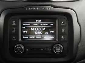 Jeep Renegade (2016) thumbnail 15