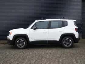 Jeep Renegade (2016) thumbnail 3