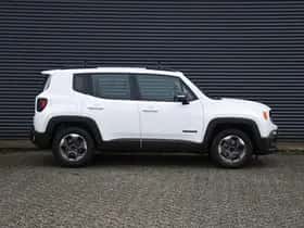 Jeep Renegade (2016) thumbnail 4
