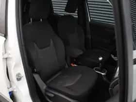 Jeep Renegade (2016) thumbnail 9