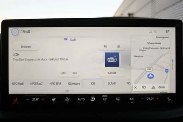 Ford Kuga (2024) thumbnail 17