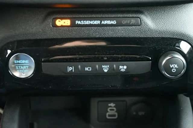 Ford Kuga (2024) thumbnail 24