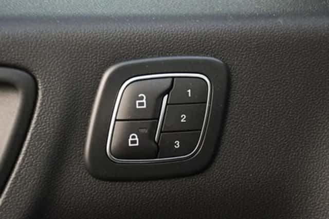 Ford Kuga (2024) thumbnail 31