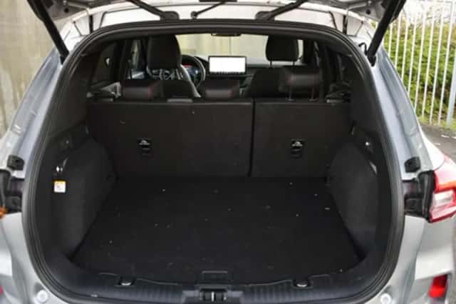 Ford Kuga (2024) thumbnail 9