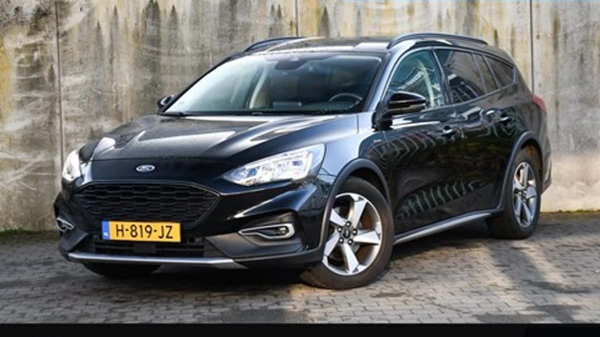 Ford Focus (2020) — foto 1