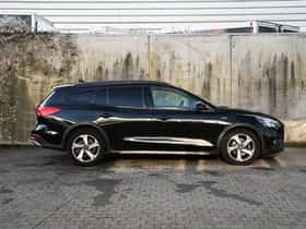 Ford Focus (2020) thumbnail 4