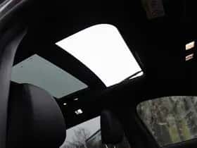 Ford Kuga (2023) thumbnail 13
