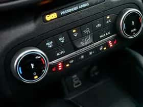 Ford Kuga (2023) thumbnail 31