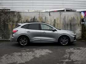 Ford Kuga (2023) thumbnail 5