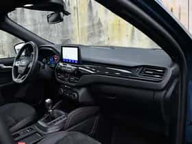 Ford Kuga (2023) thumbnail 11