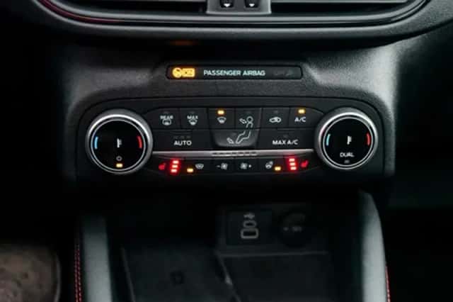 Ford Kuga (2023) thumbnail 30
