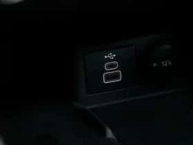 Ford Kuga (2023) thumbnail 32