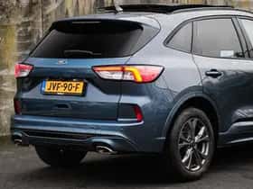 Ford Kuga (2023) thumbnail 7