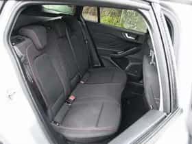 Ford Focus (2022) thumbnail 11