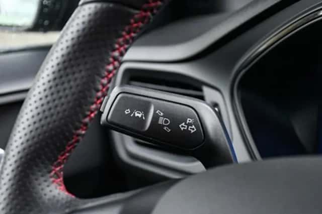 Ford Focus (2022) thumbnail 30