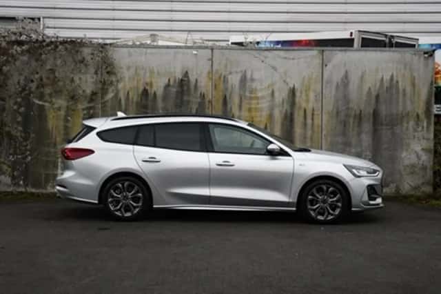 Ford Focus (2022) thumbnail 4
