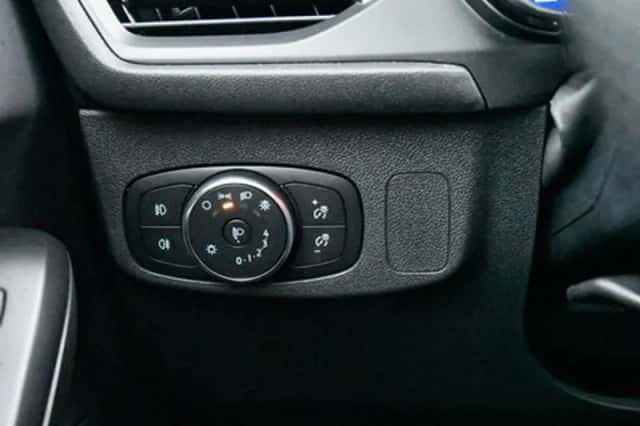 Ford Focus (2022) thumbnail 31