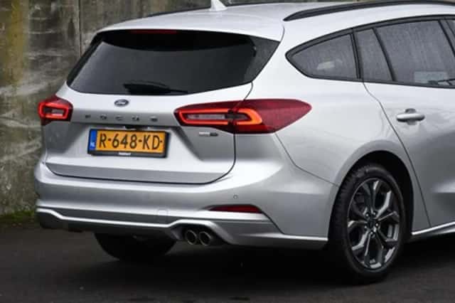 Ford Focus (2022) thumbnail 6