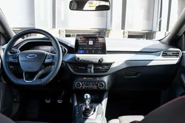 Ford Focus (2022) thumbnail 14