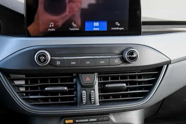 Ford Focus (2022) thumbnail 19