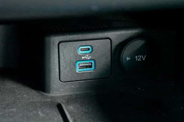 Ford Focus (2022) thumbnail 22