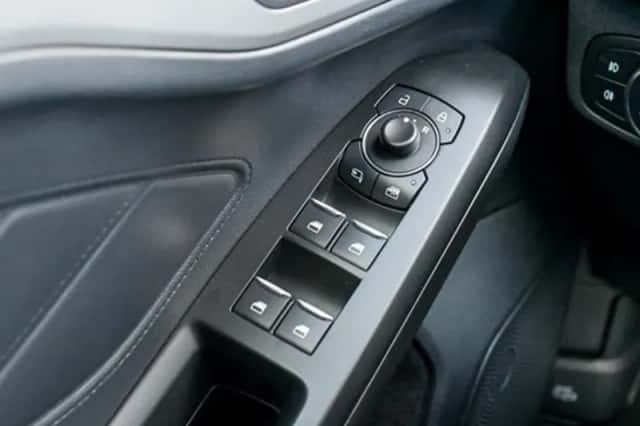 Ford Focus (2022) thumbnail 29