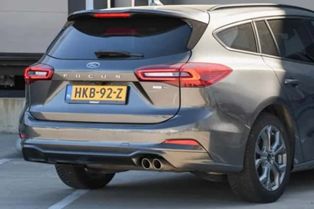Ford Focus (2022) thumbnail 6