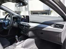 Ford Focus (2022) thumbnail 10