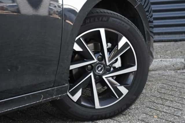 Opel Corsa (2024) thumbnail 6