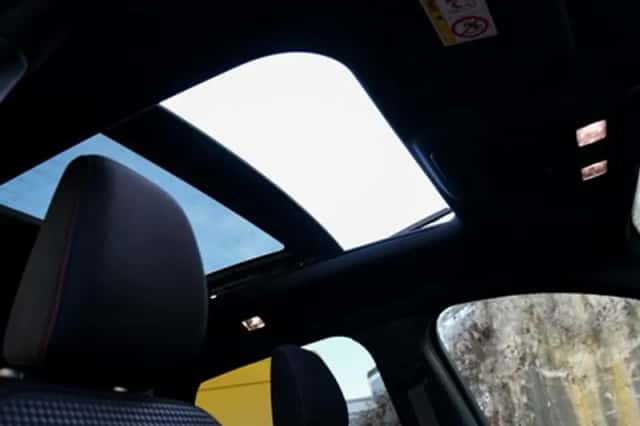 Ford Kuga (2022) thumbnail 13