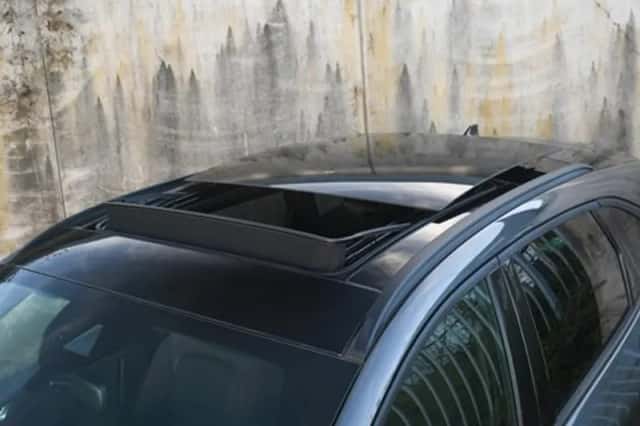 Ford Kuga (2022) thumbnail 3