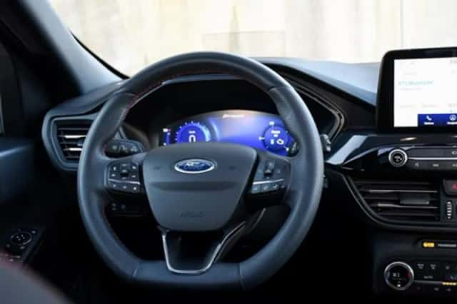 Ford Kuga (2022) thumbnail 21