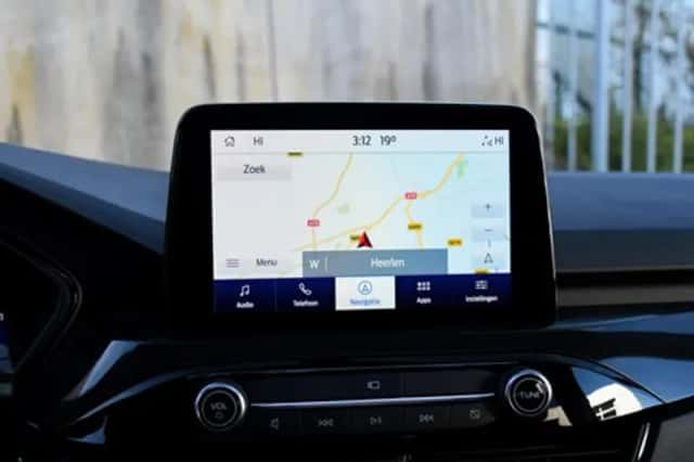 Ford Kuga (2022) thumbnail 25